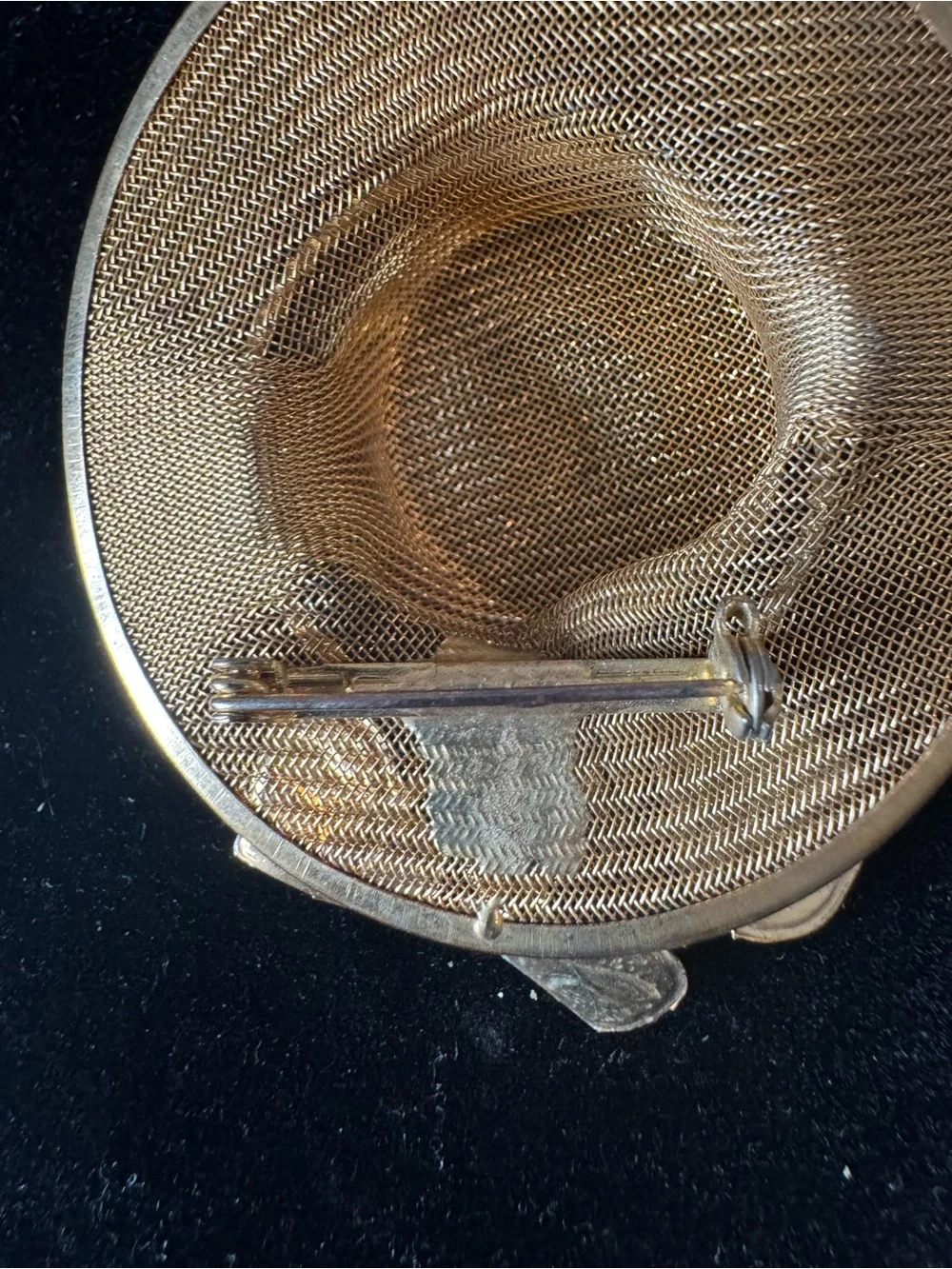 Gold Floral Straw mesh Hat Brooch - Elegant Women Jewelry